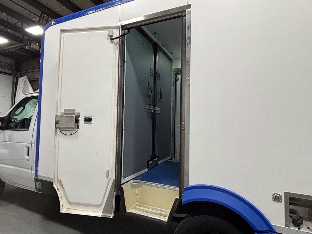 Used 2023 Ford E-350 and Econoline 350 Super Duty w/ Power Windows & Locks Group RWD image 31