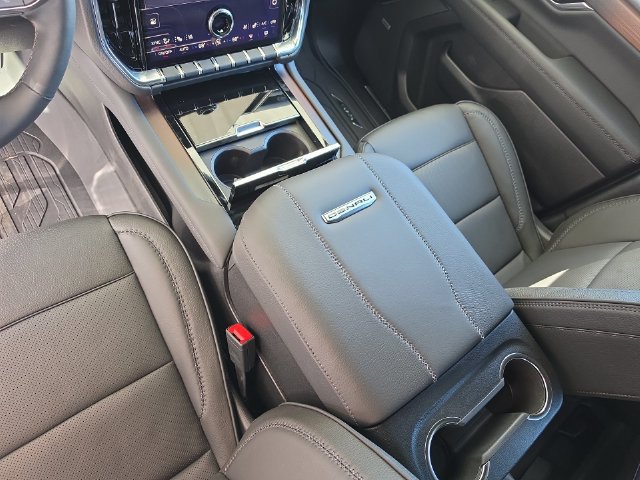 New 2027 GMC Yukon XL Denali w/ Denali Reserve Package AWD/4WD image 27