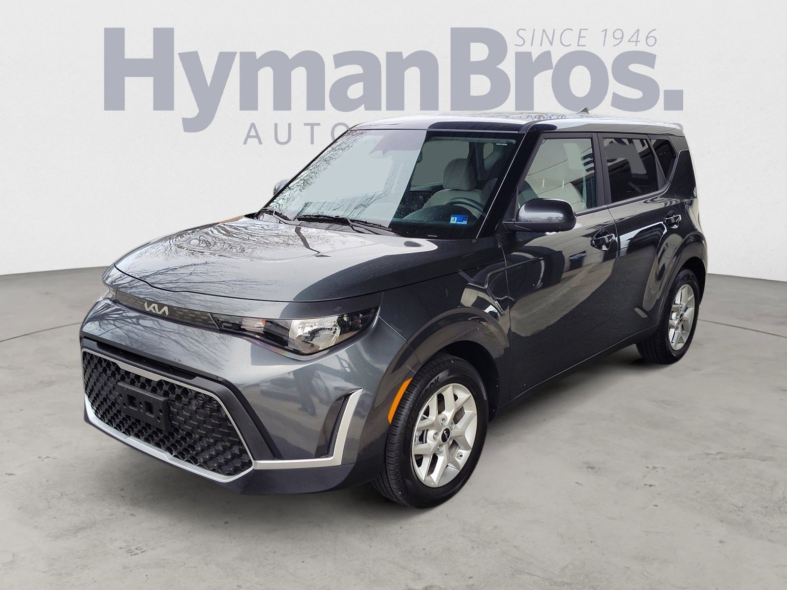 Used 2025 Kia Soul LX image 7