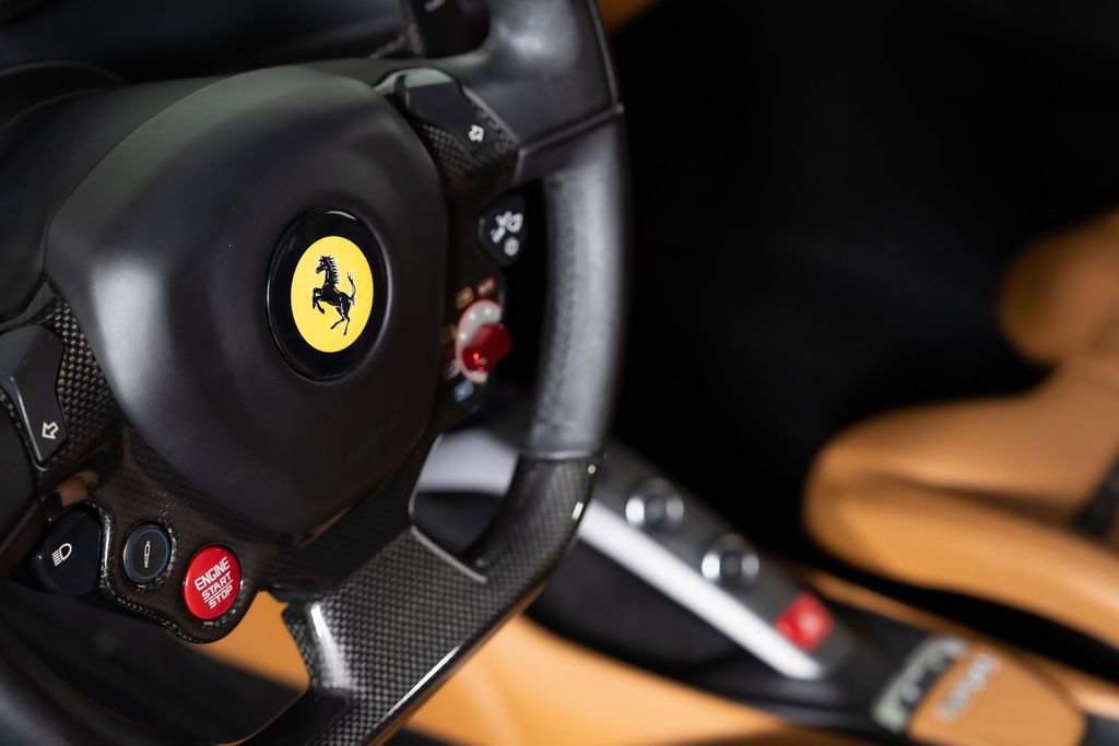 Used 2017 Ferrari 488 GTB RWD image 23