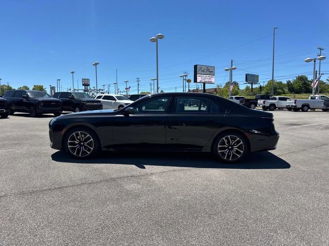 Used 2025 BMW 740i xDrive AWD/4WD image 7