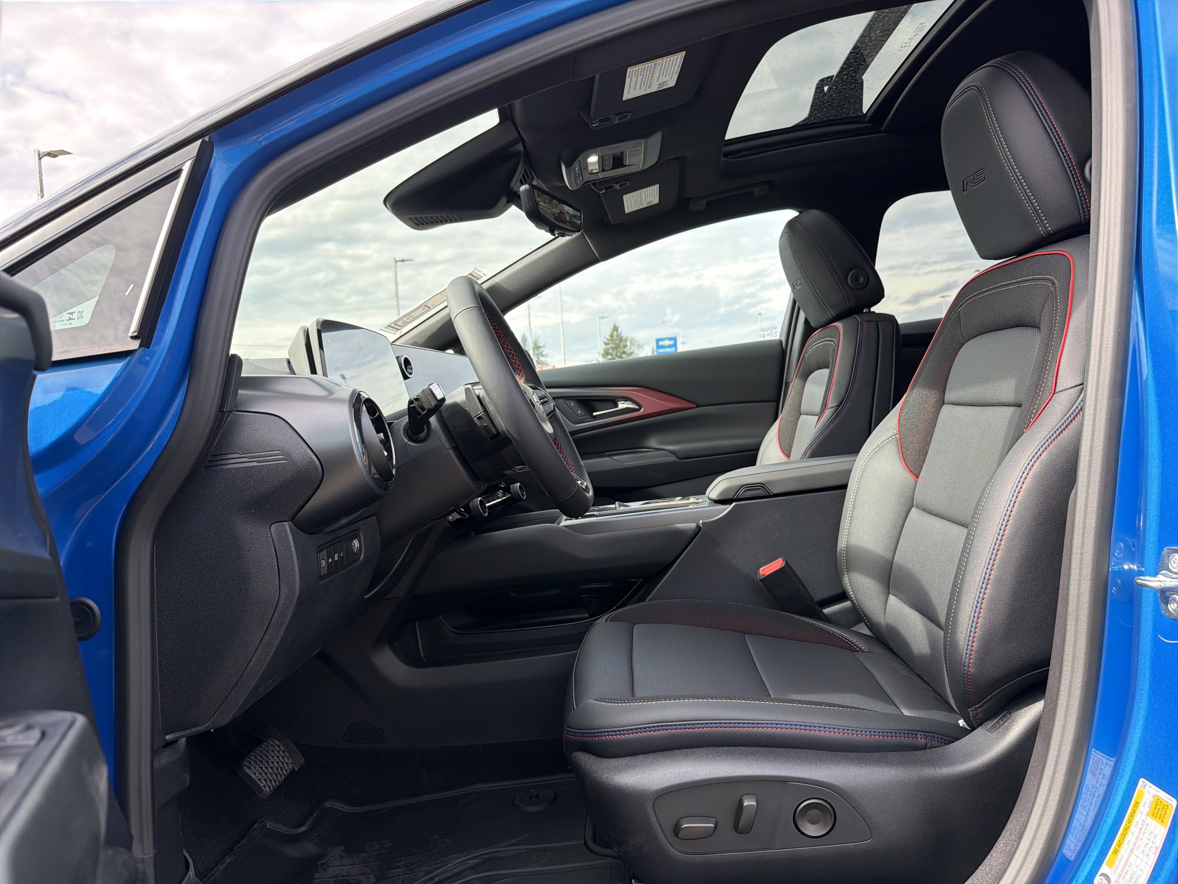 New 2026 Chevrolet Equinox EV RS image 10