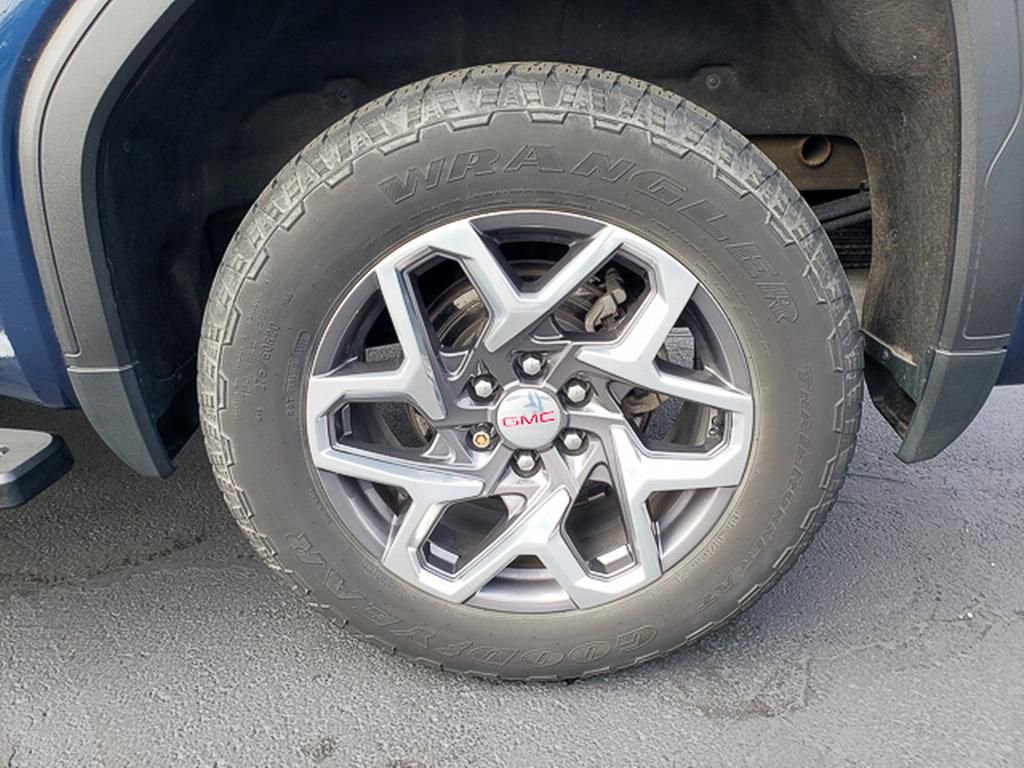 Used 2023 GMC Sierra 1500 SLT w/ SLT Premium Package image 27