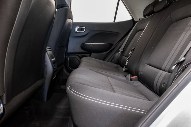 Used 2025 Hyundai Venue SEL FWD image 26