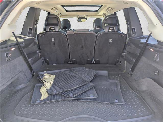 Used 2022 Volvo XC90 T6 Momentum w/ Advanced Package image 6