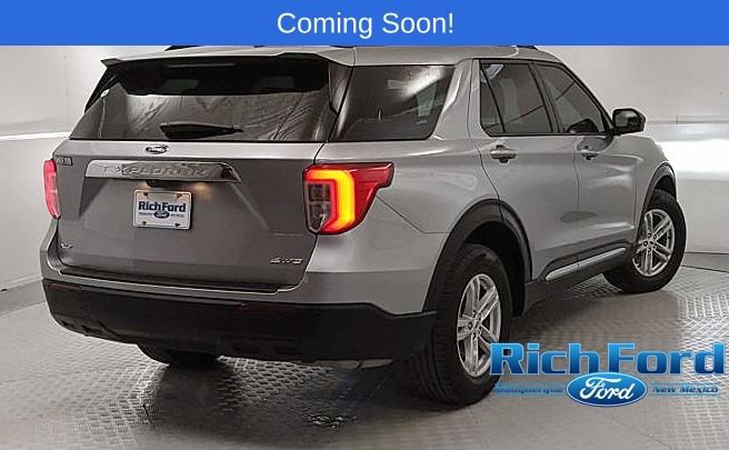 Certified 2024 Ford Explorer XLT image 3