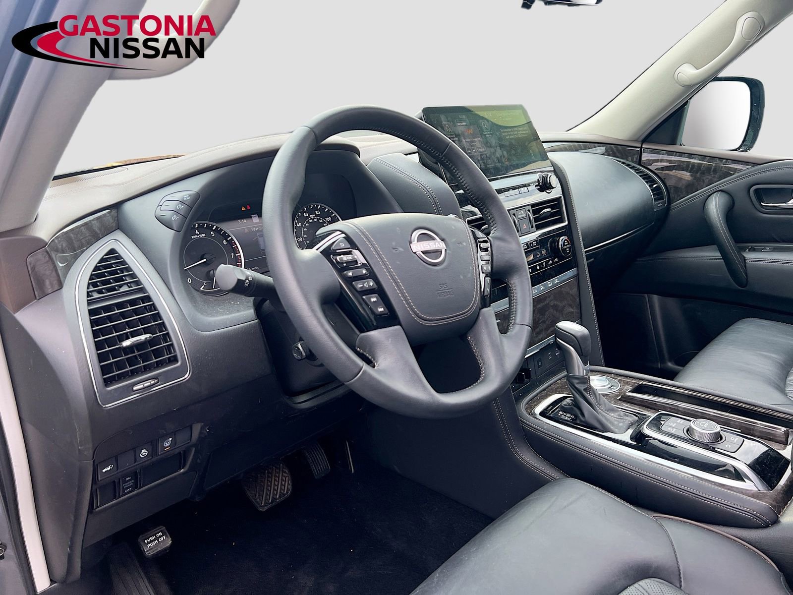 Used 2024 Nissan Armada Platinum w/ Captain's Chairs Package image 11