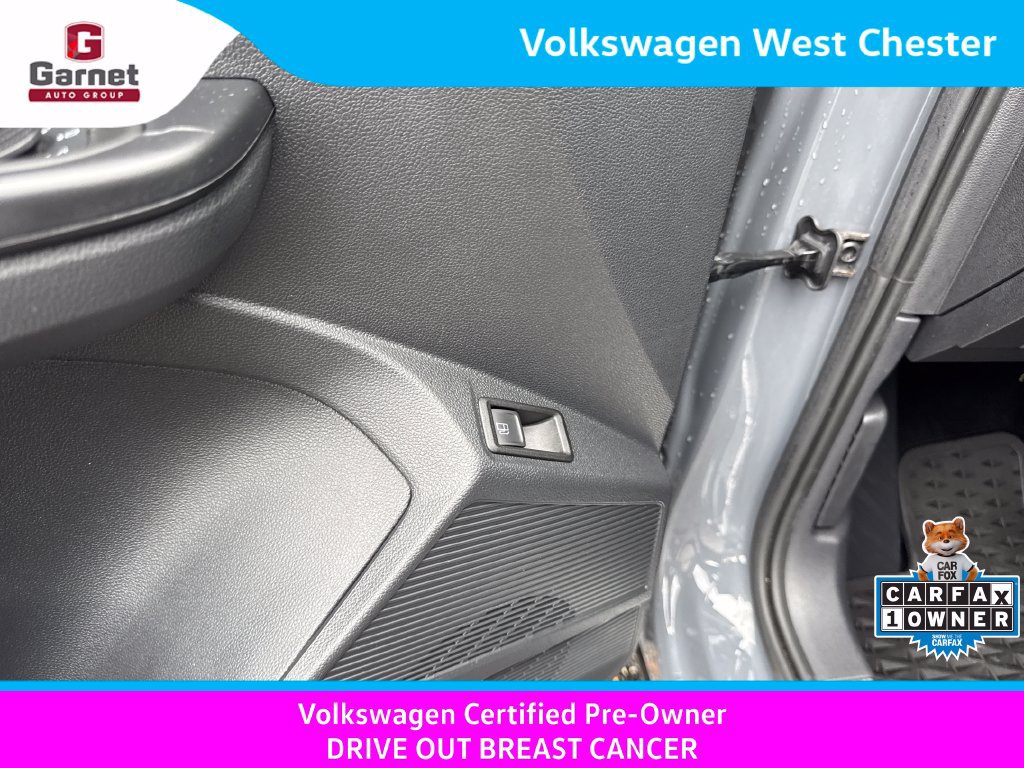 Used 2023 Volkswagen Taos SE w/ Panoramic Sunroof Package AWD/4WD image 14
