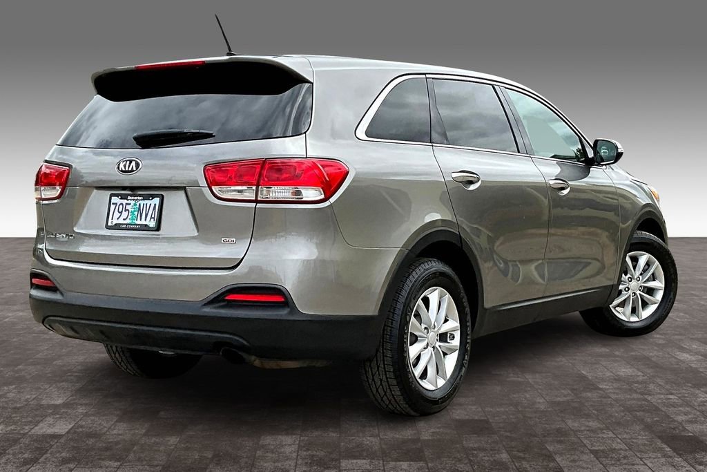 Used 2018 Kia Sorento L image 14