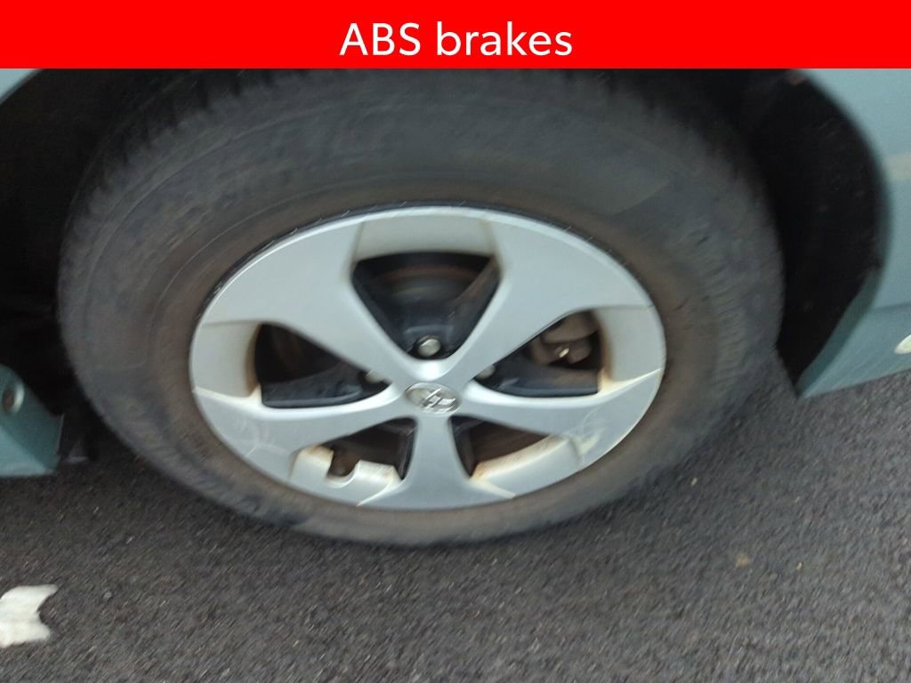 Used 2015 Toyota Prius Two image 5