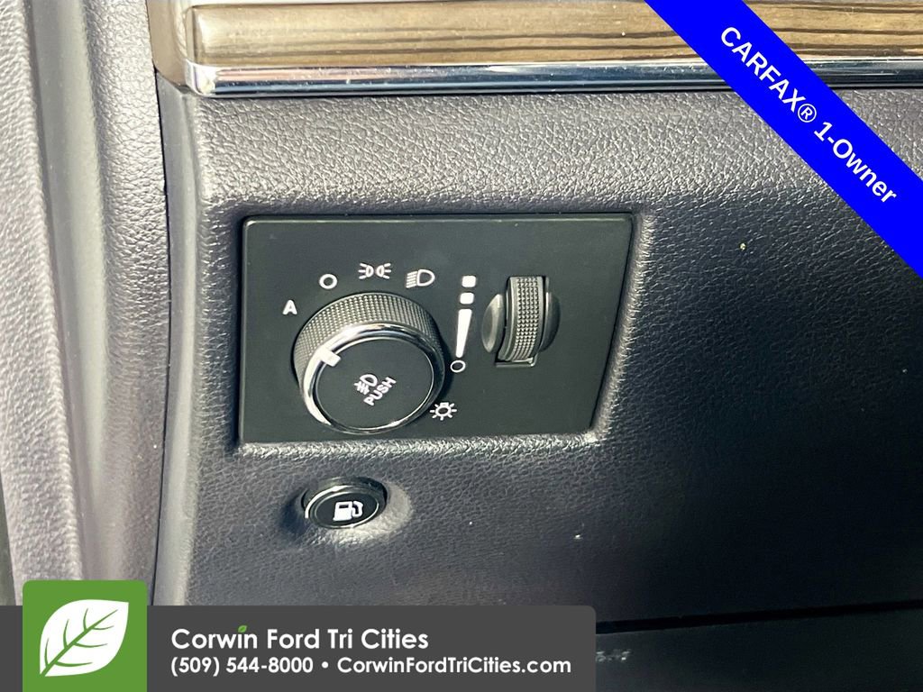 Used 2015 Jeep Grand Cherokee Overland AWD/4WD image 19