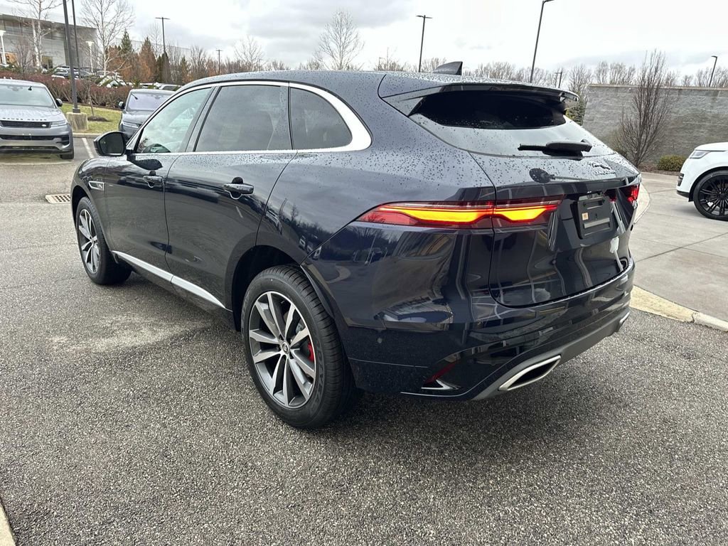 New 2026 Jaguar F-PACE R-Dynamic S image 7