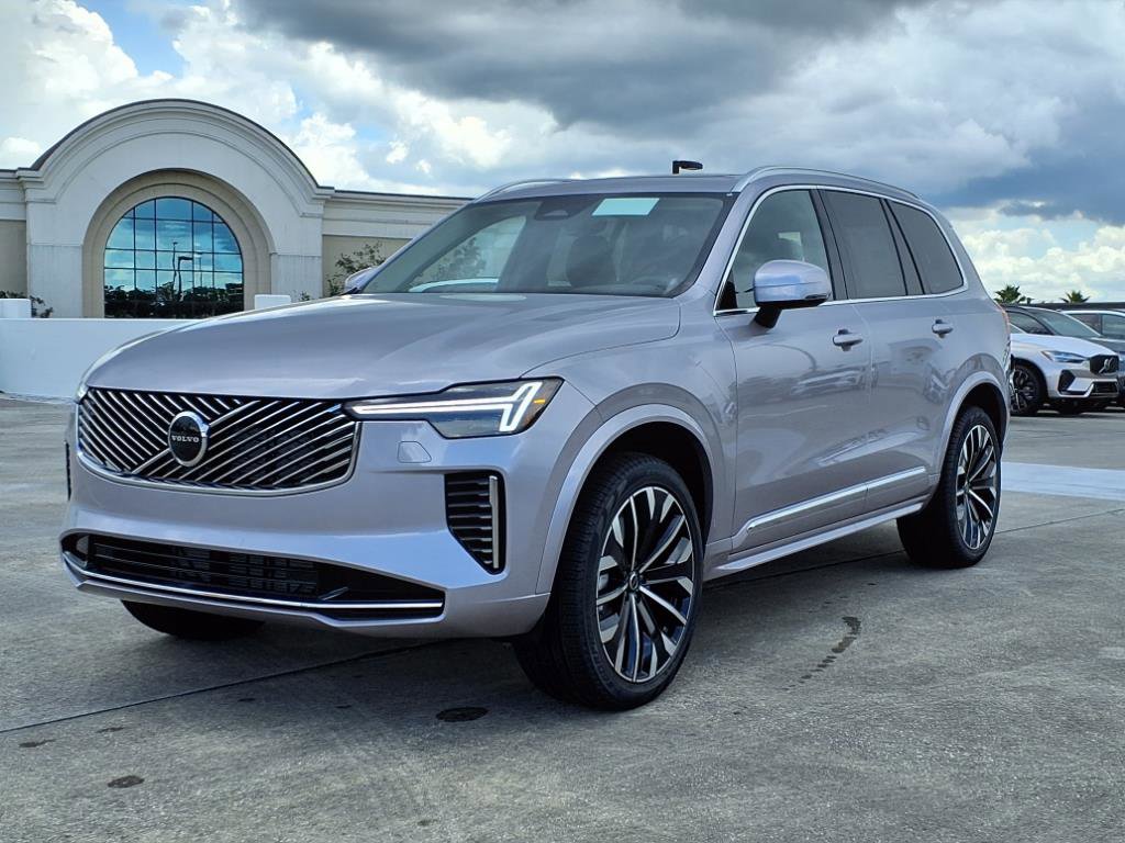 New 2026 Volvo XC90 B5 Core w/ Protection Package Premier image 3