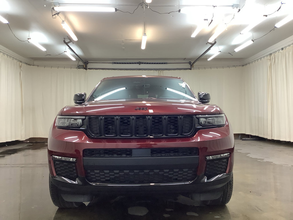 New 2025 Jeep Grand Cherokee L Limited image 11