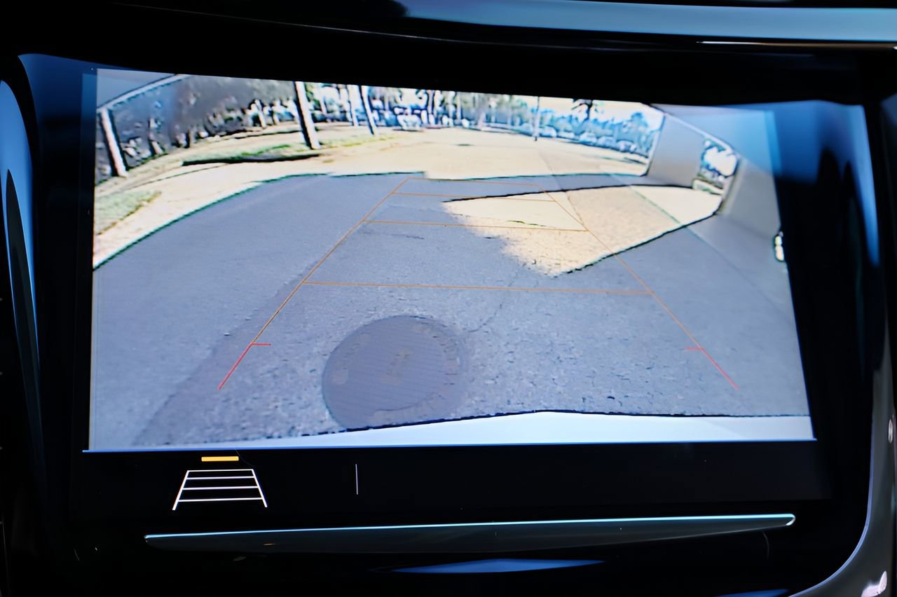 Used 2018 Cadillac CTS Sedan w/ Seating Package RWD image 23