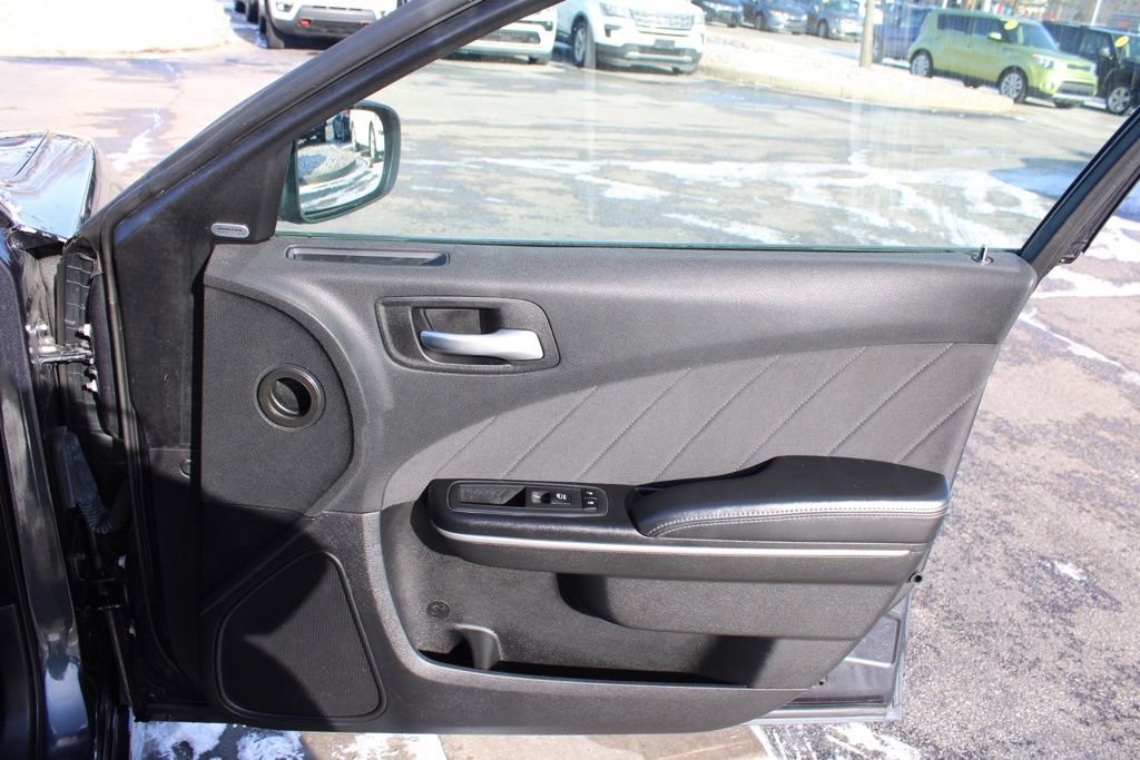 Used 2019 Dodge Charger GT image 21