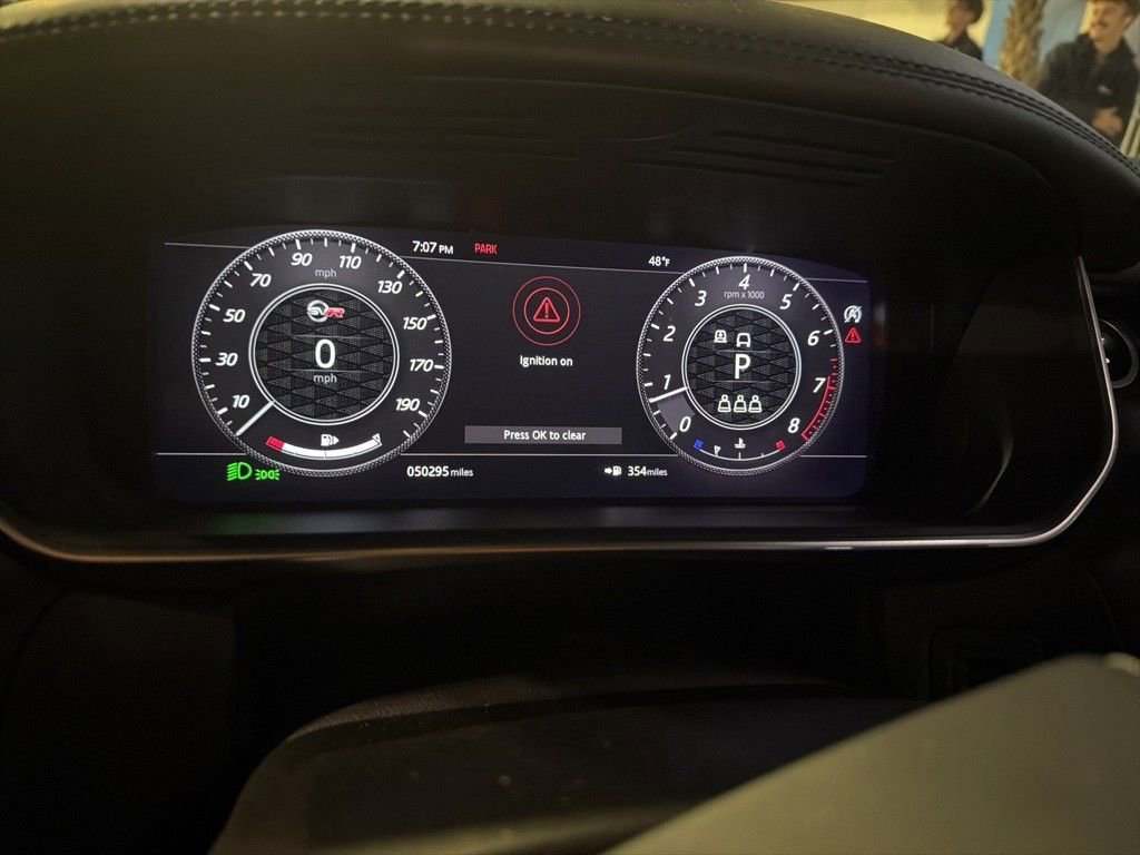 Used 2019 Land Rover Range Rover Sport SVR AWD/4WD image 21