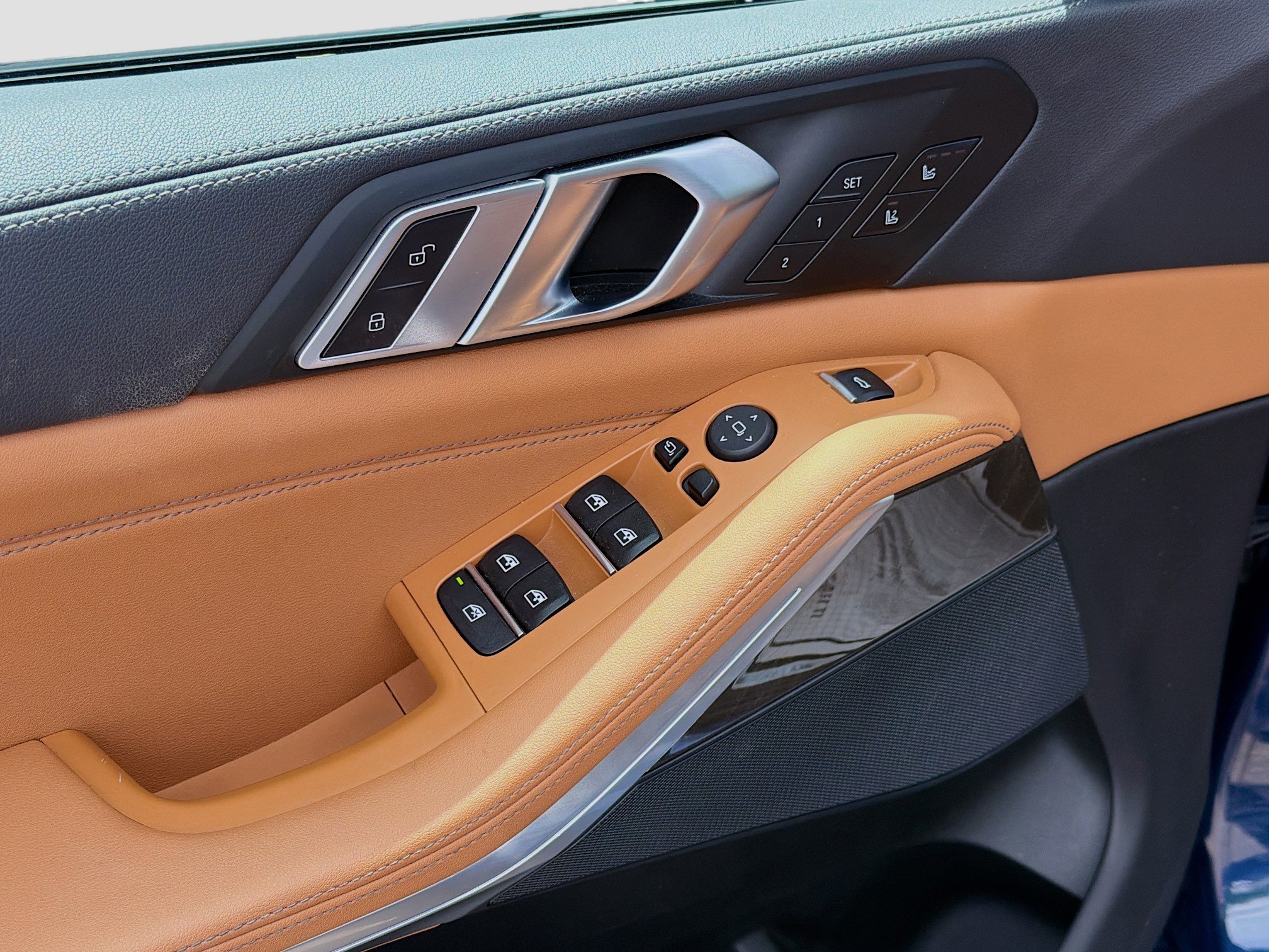 Used 2023 BMW X5 xDrive40i w/ Executive Package image 23