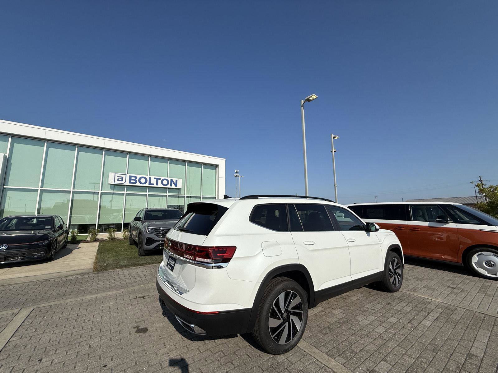 New 2026 Volkswagen Atlas SE image 7