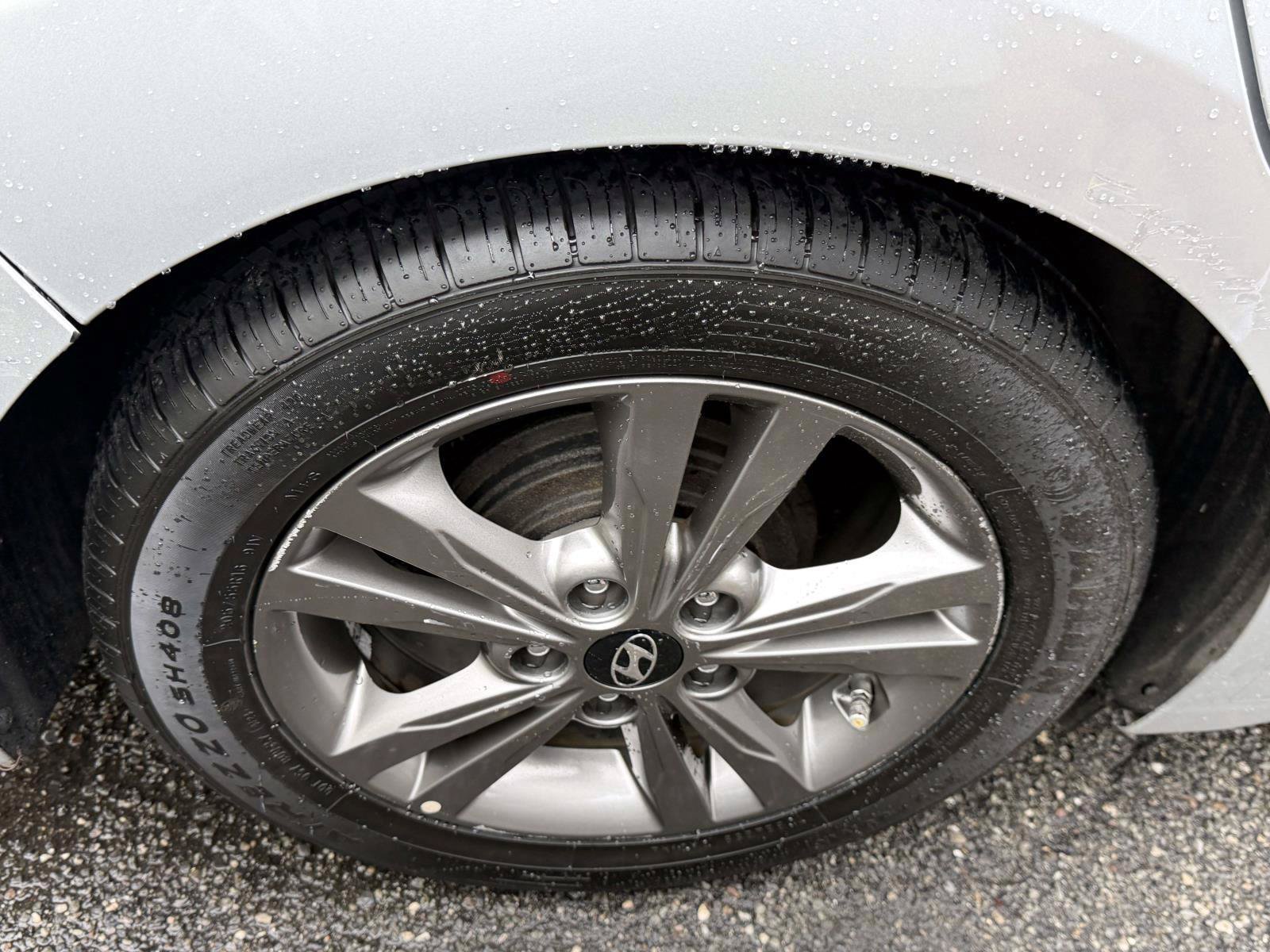Used 2017 Hyundai Elantra SE w/ SE A/T Tech Package 03 FWD image 7