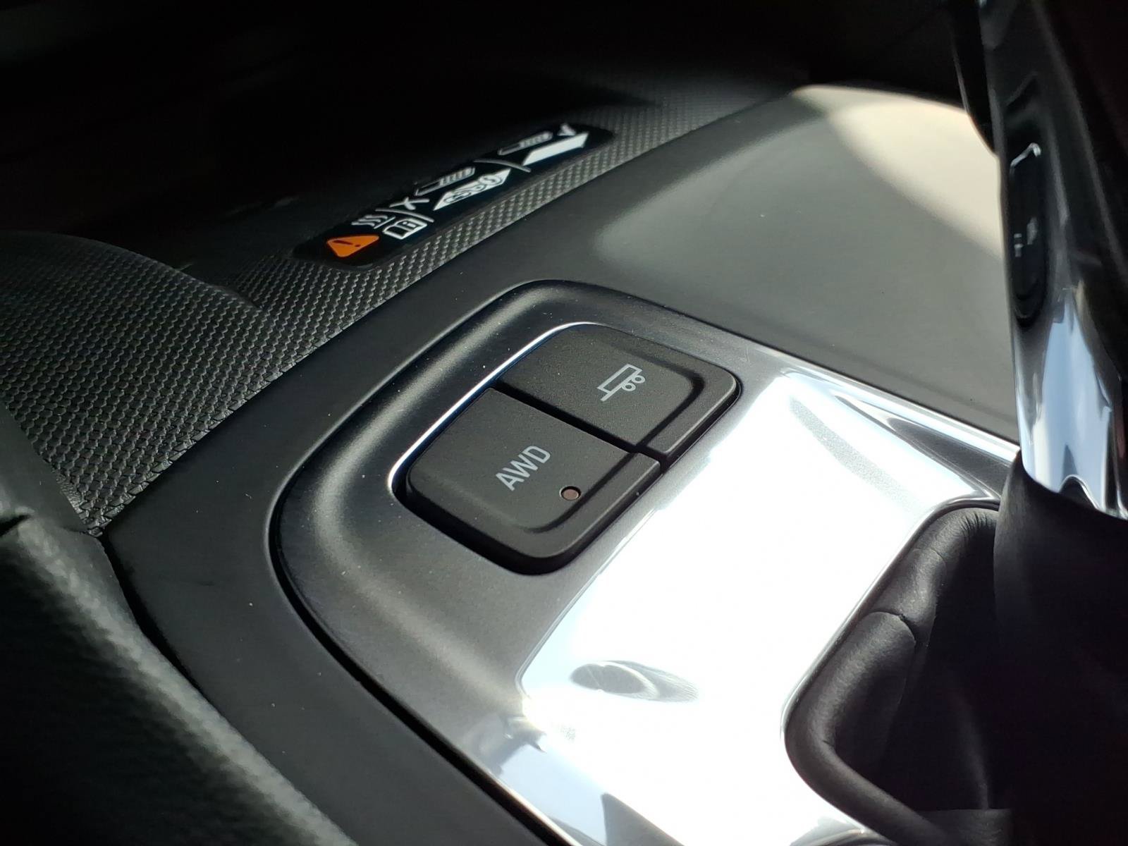 Used 2019 Chevrolet Equinox Premier AWD/4WD image 25