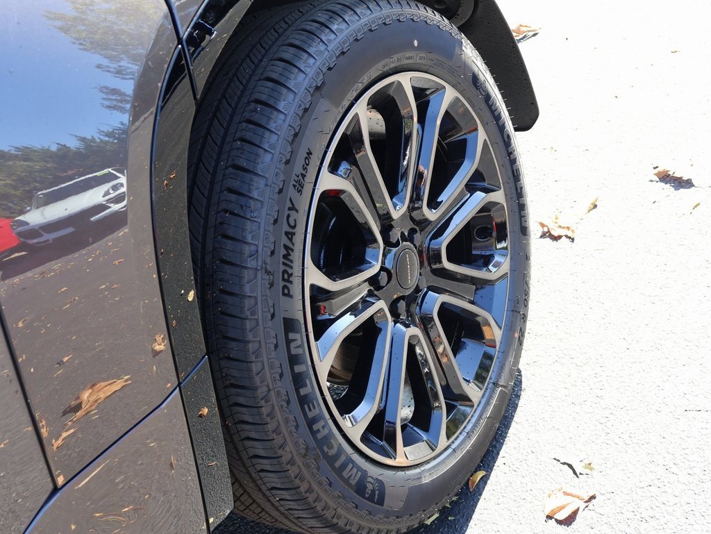 New 2026 Land Rover Defender 110 OCTA image 45