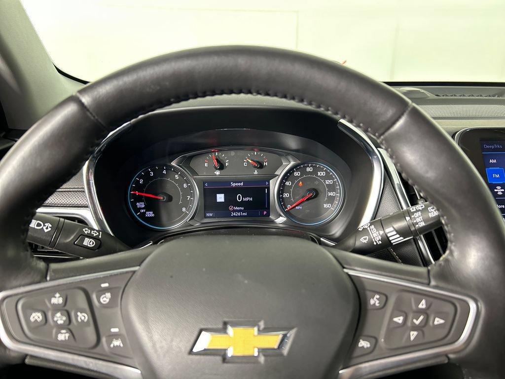 Used 2022 Chevrolet Equinox Premier FWD image 13