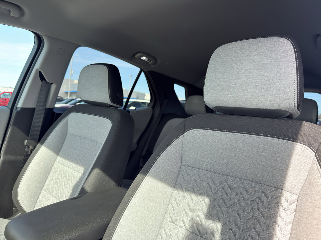 Used 2023 Chevrolet Equinox LT image 27