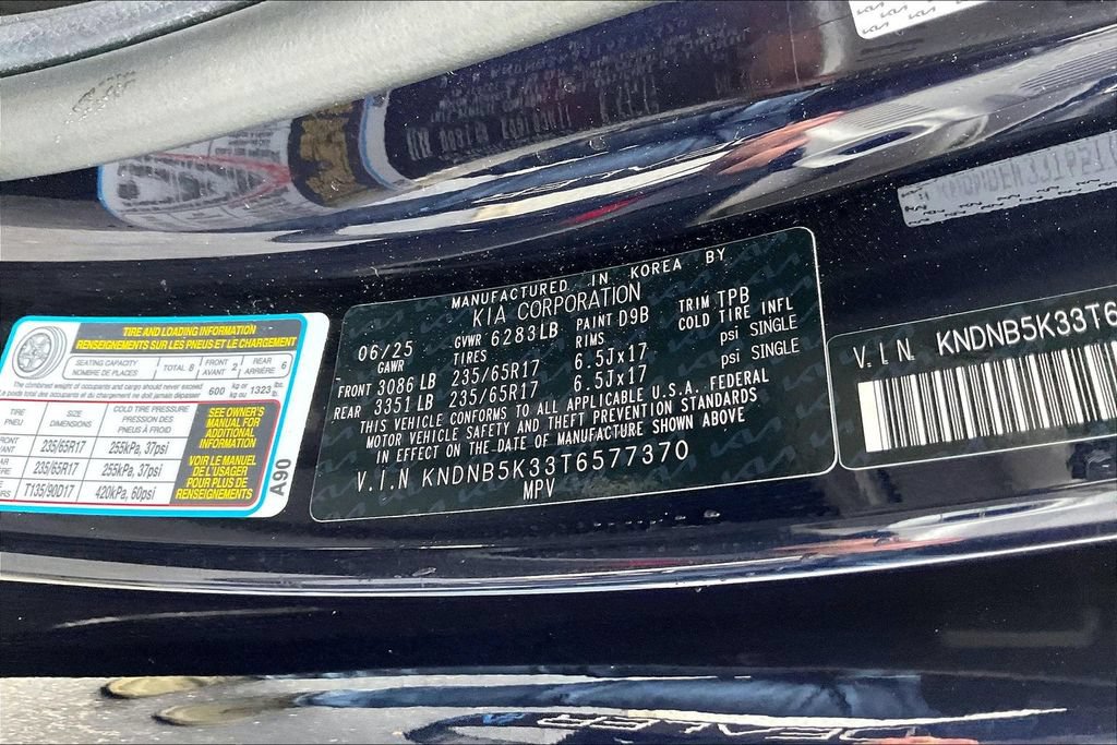 Used 2026 Kia Carnival FWD image 36