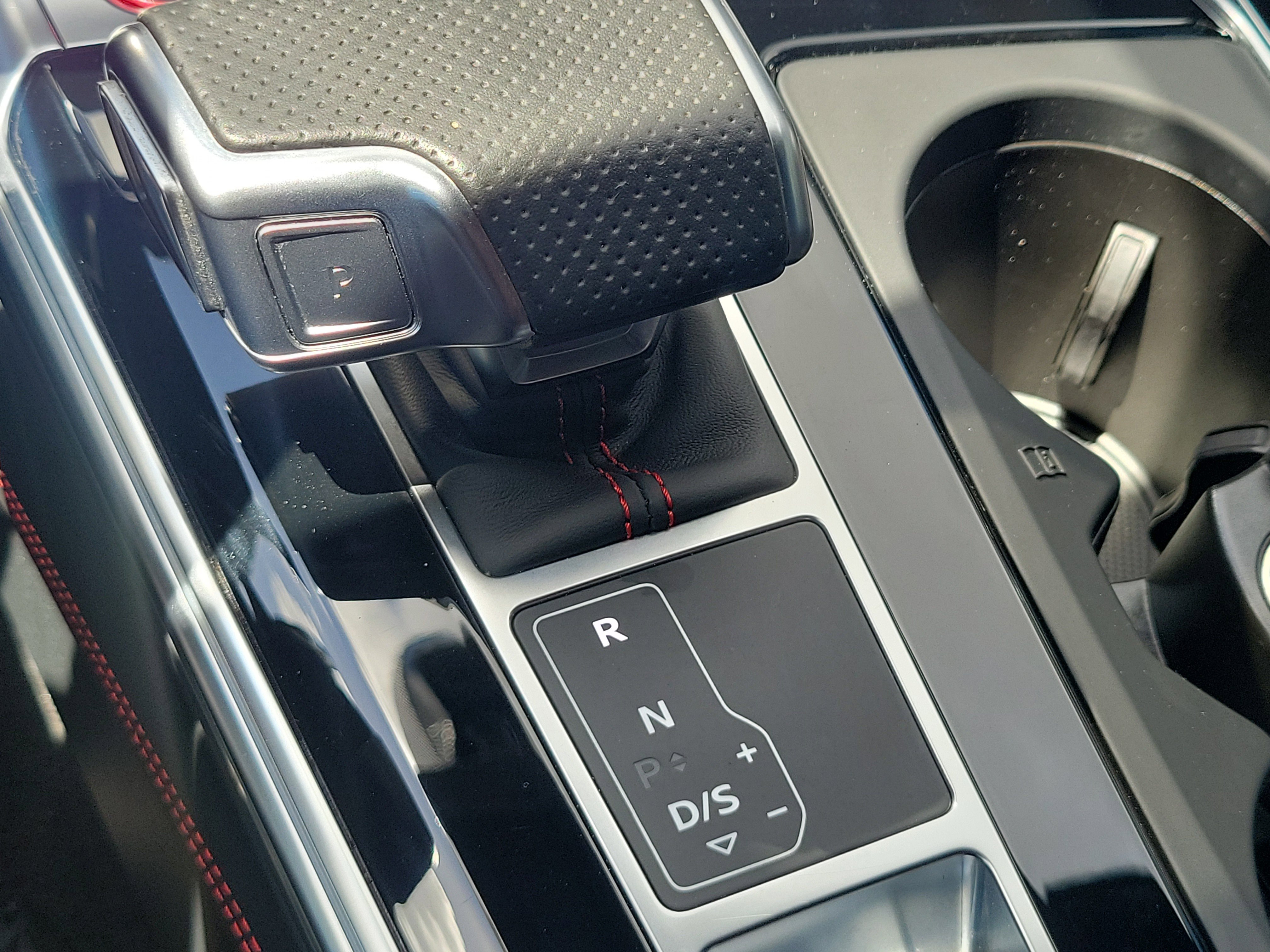 Used 2021 Audi RS 7 Sportback AWD/4WD image 35