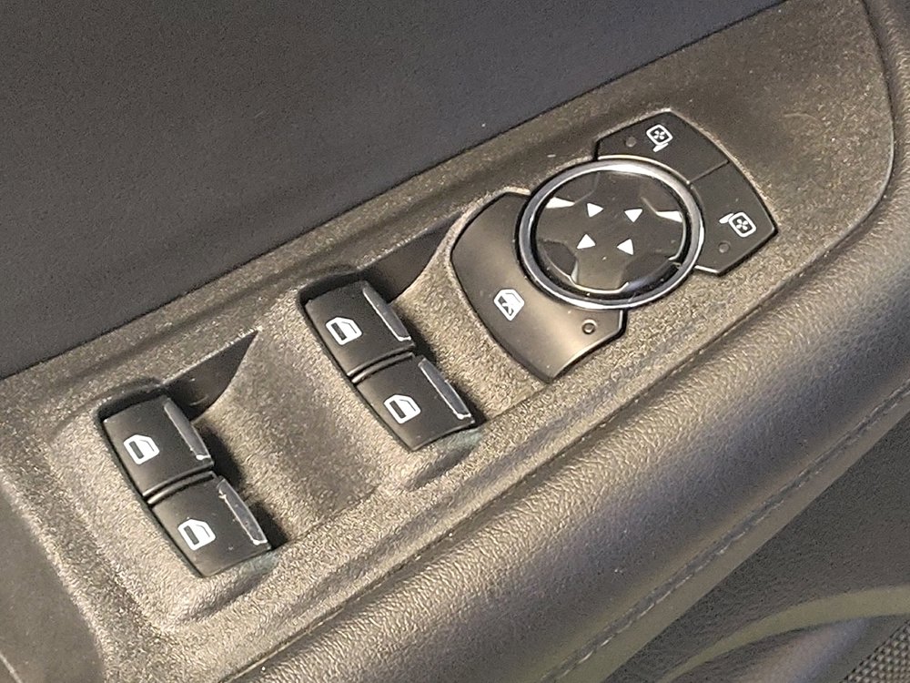 Used 2024 Ford Edge SEL image 27