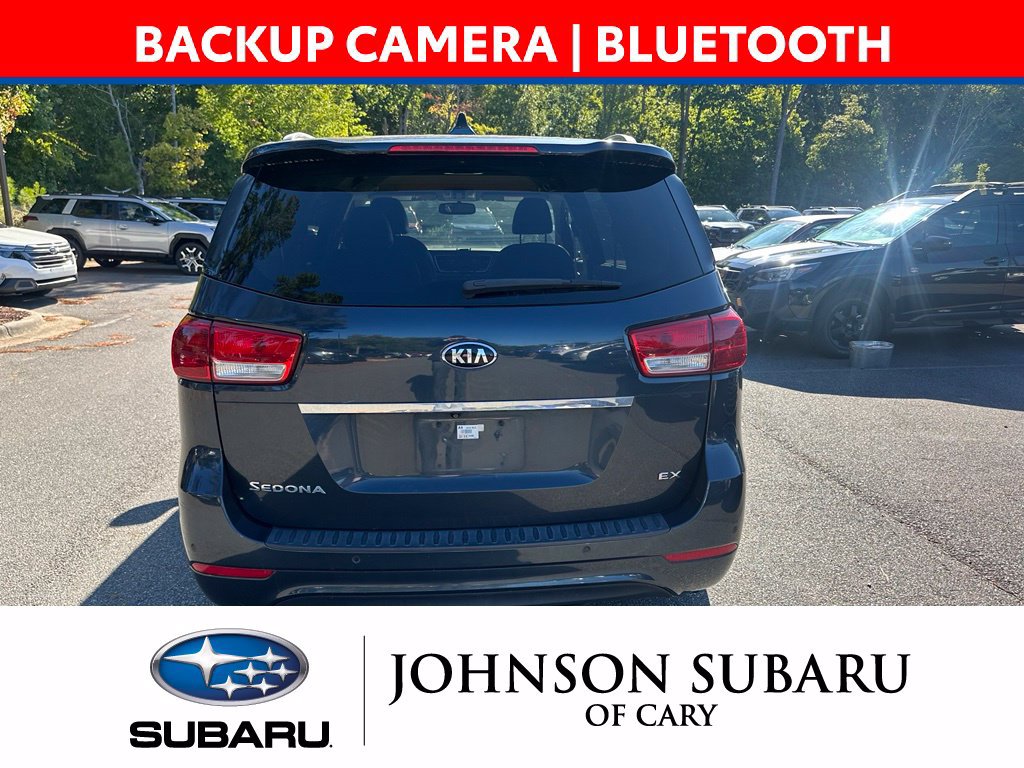 Used 2016 Kia Sedona EX FWD image 4