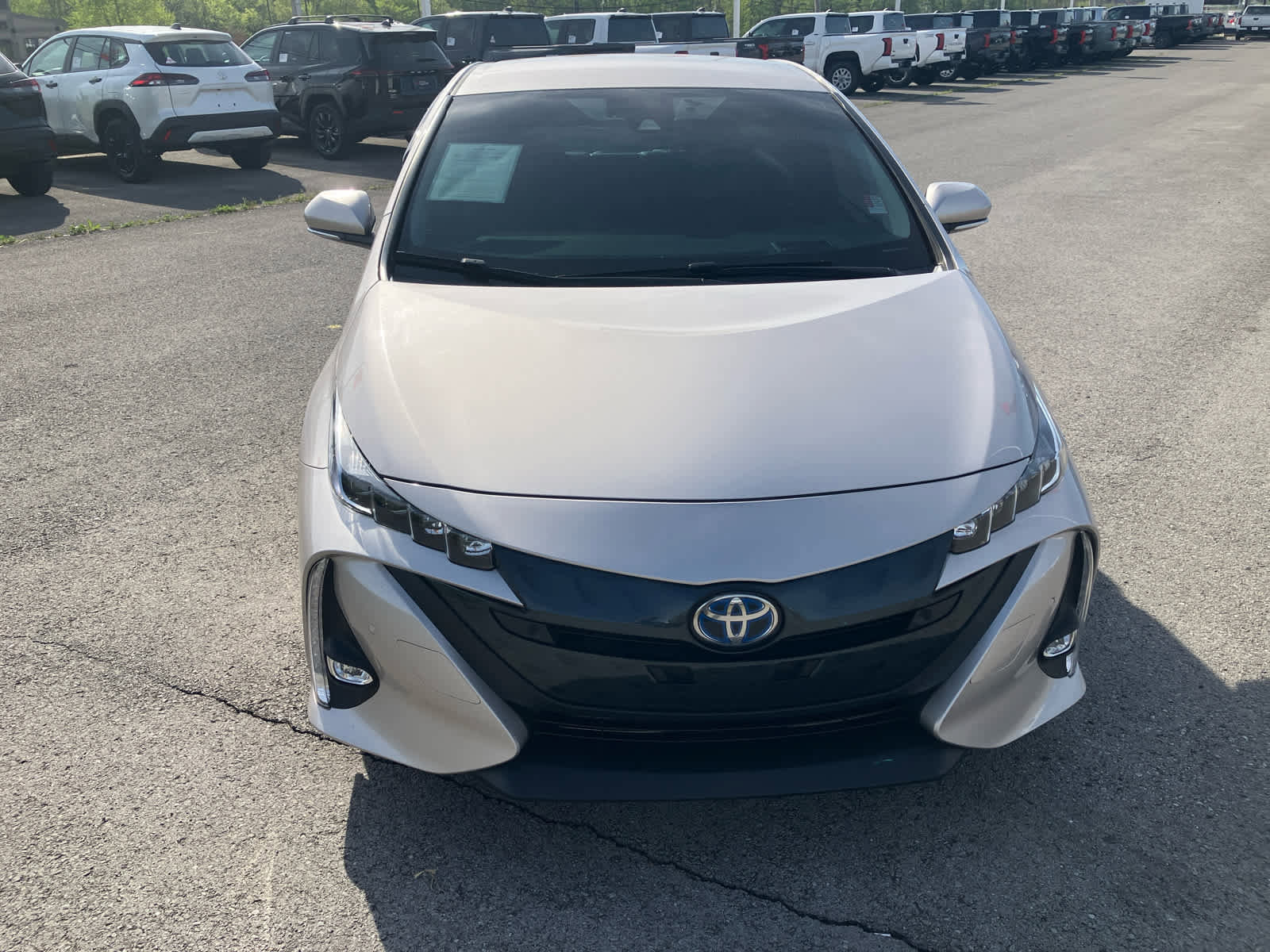 Used 2019 Toyota Prius Prime Advanced FWD image 2