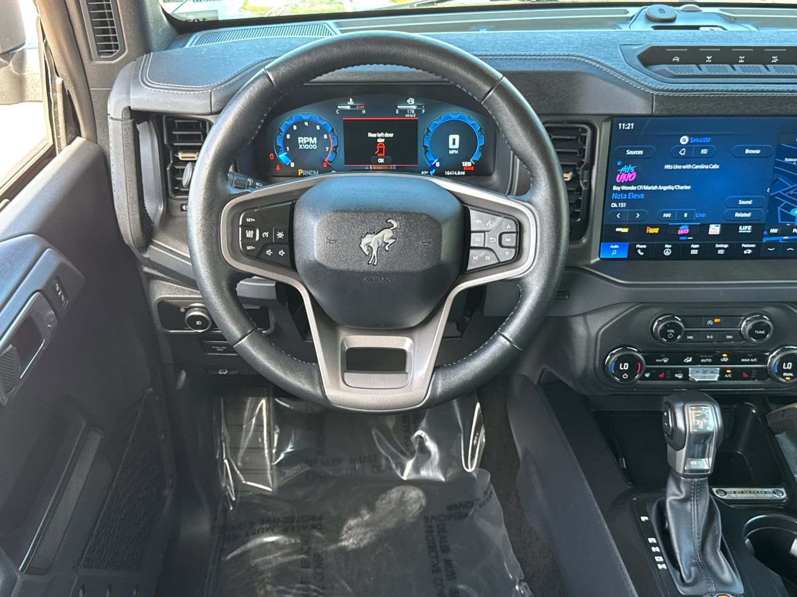Used 2025 Ford Bronco Badlands image 17