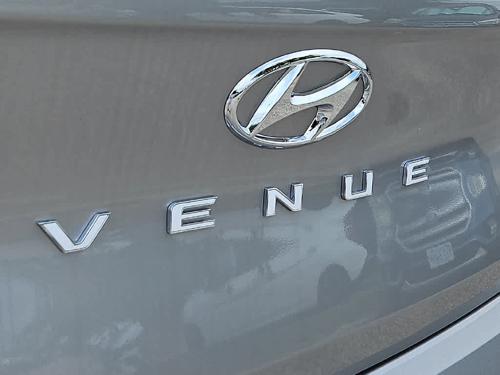New 2026 Hyundai Venue SEL FWD image 24