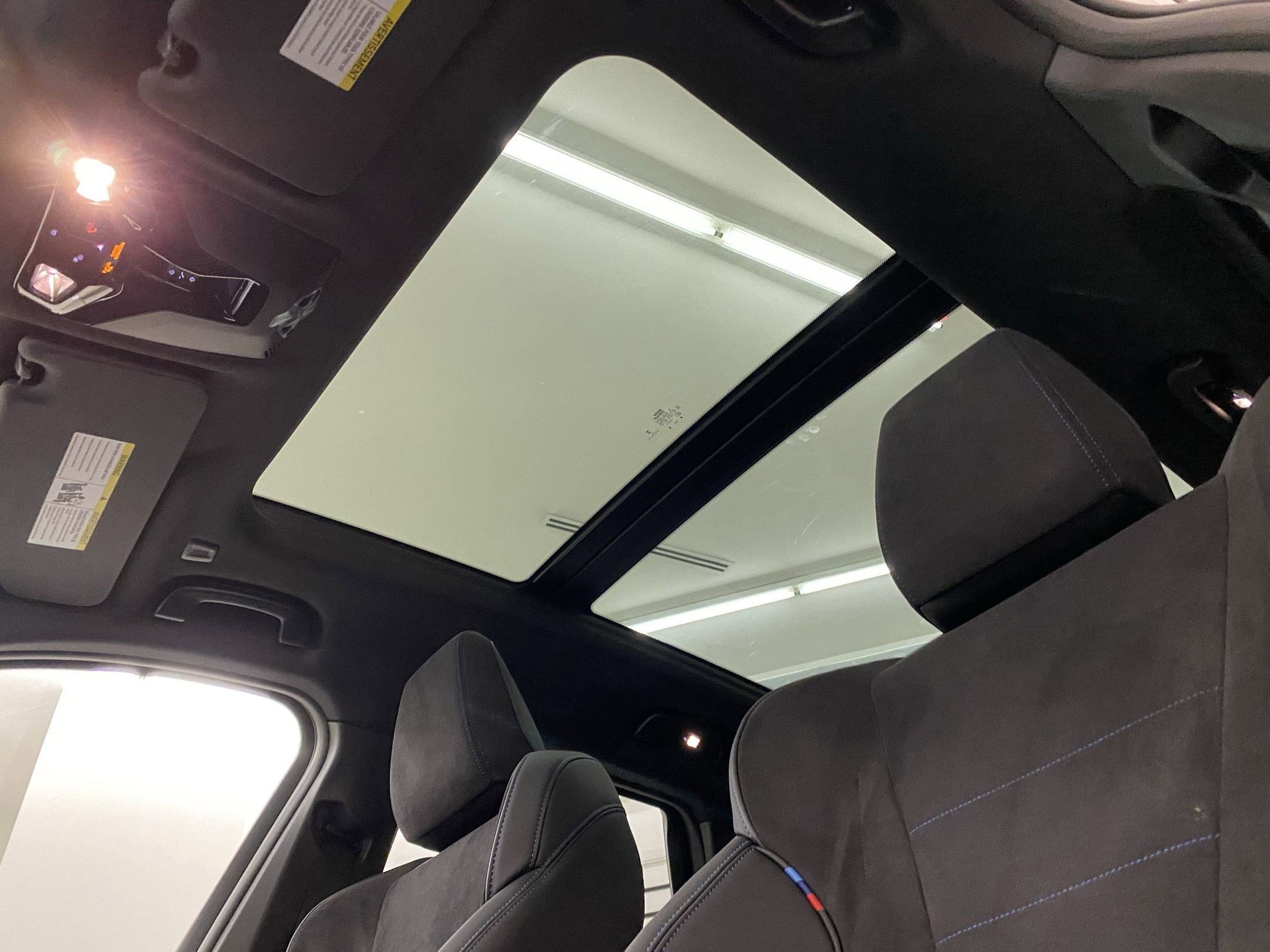 Used 2025 BMW X1 xDrive28i w/ Premium Package image 13