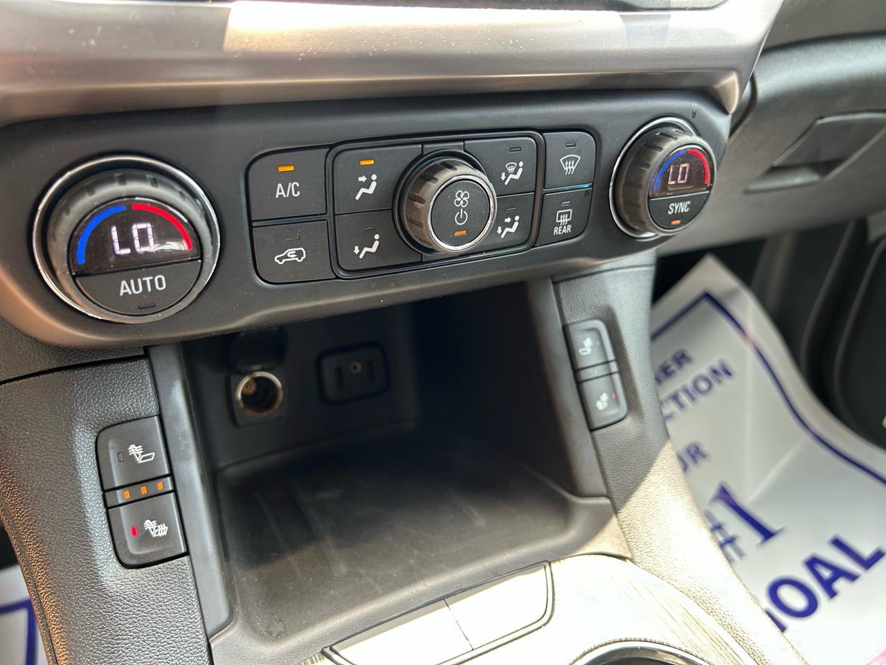 Used 2018 GMC Acadia SLE w/ Driver Alert Package I AWD/4WD image 26