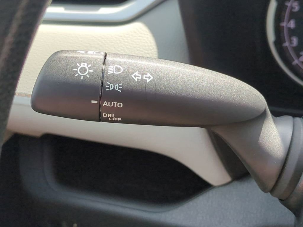 Used 2023 Toyota RAV4 XLE image 29