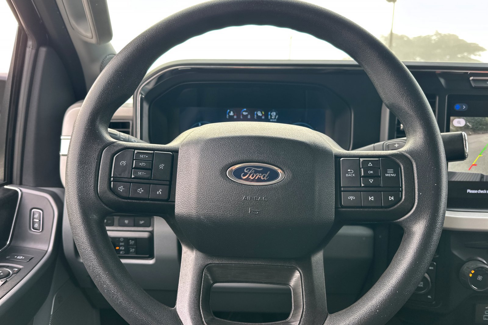 Used 2024 Ford F250 XLT w/ XLT Premium Package AWD/4WD image 21