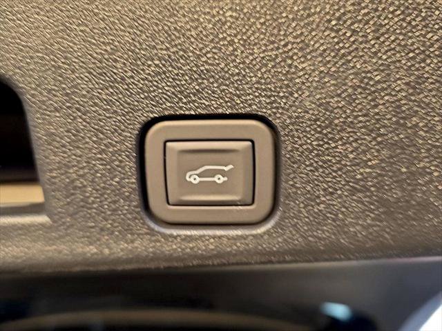 New 2026 GMC Acadia AT4 w/ Super Cruise Package AWD/4WD image 11