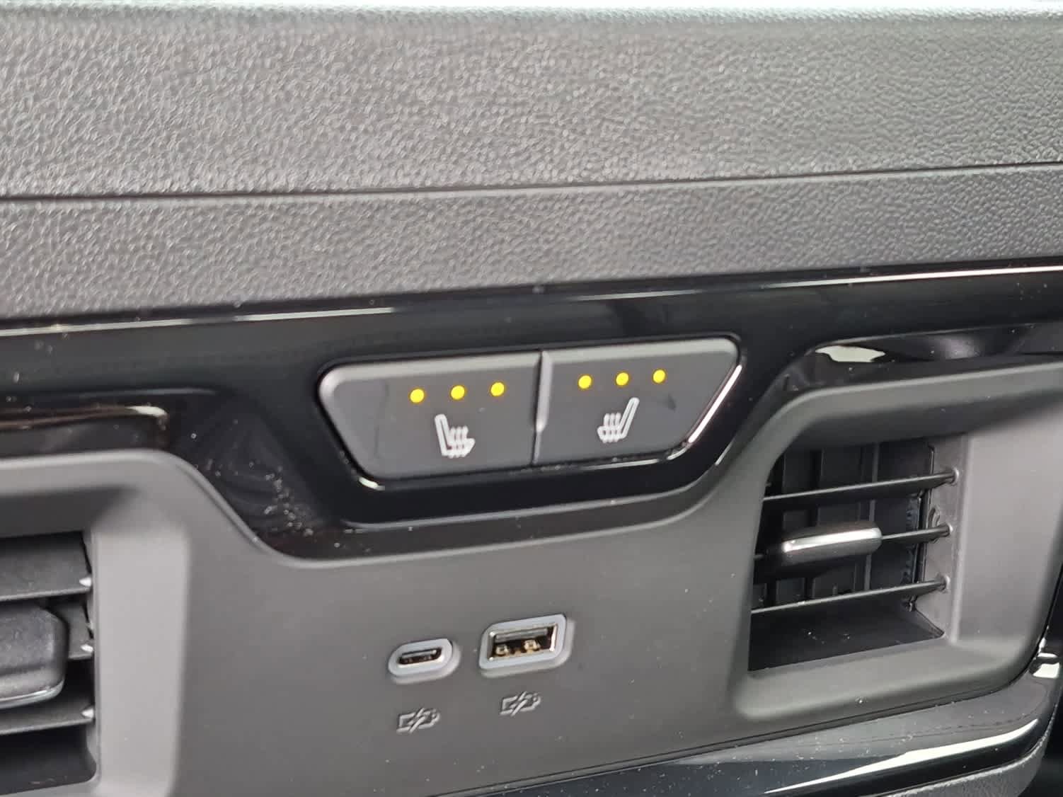 New 2026 GMC Sierra 1500 AT4 w/ AT4 Premium Package image 8