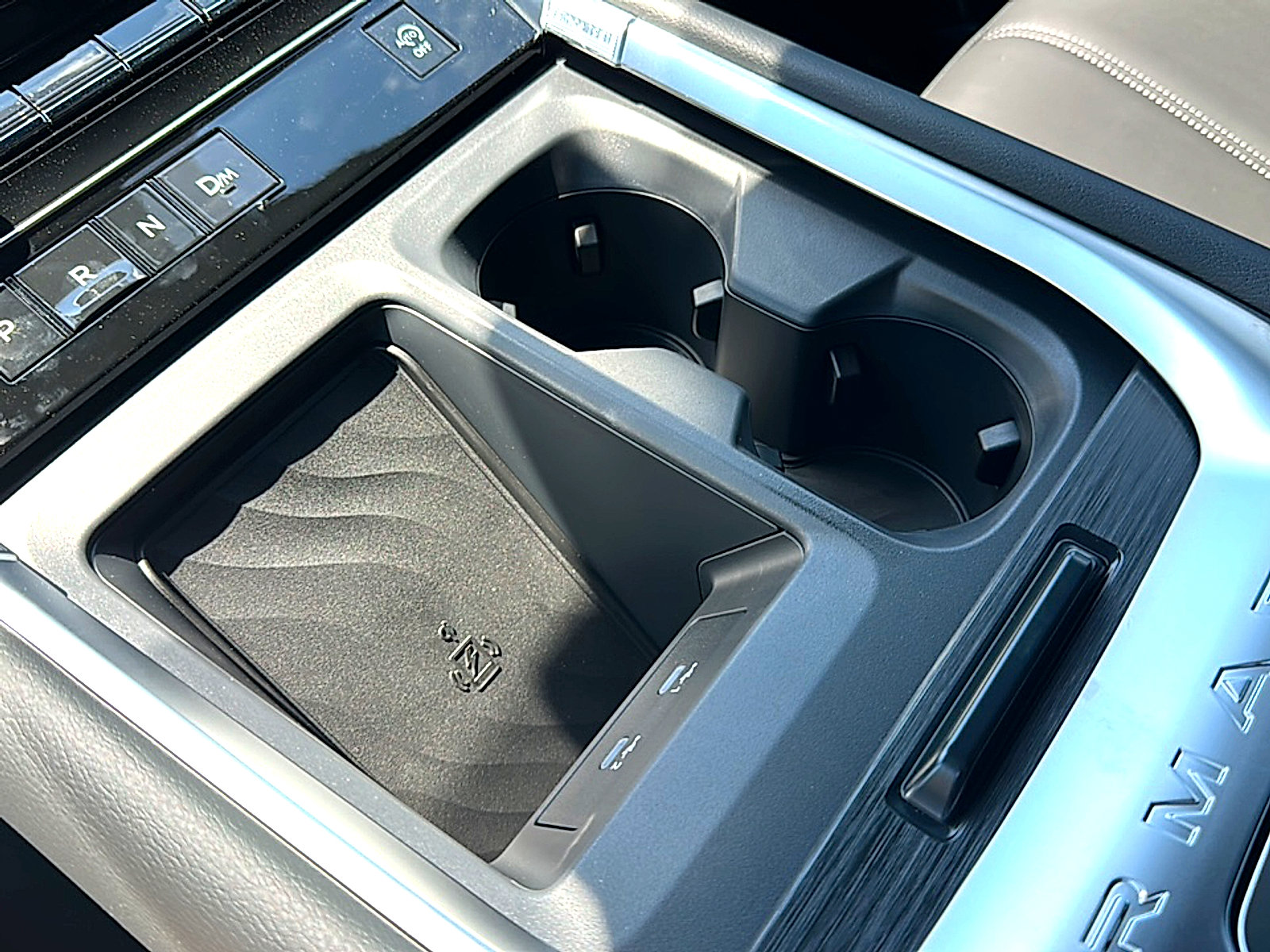 New 2026 Nissan Armada SL w/ Captain's Chari Seat Package image 26