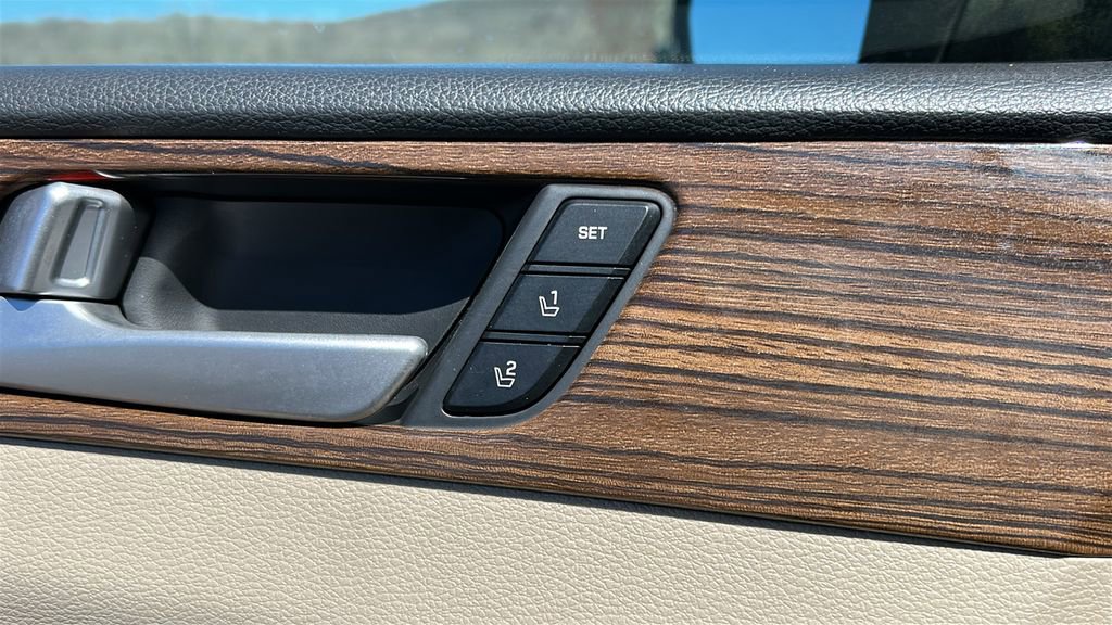 Used 2017 Hyundai Sonata Limited w/ Ultimate Package 04 image 23