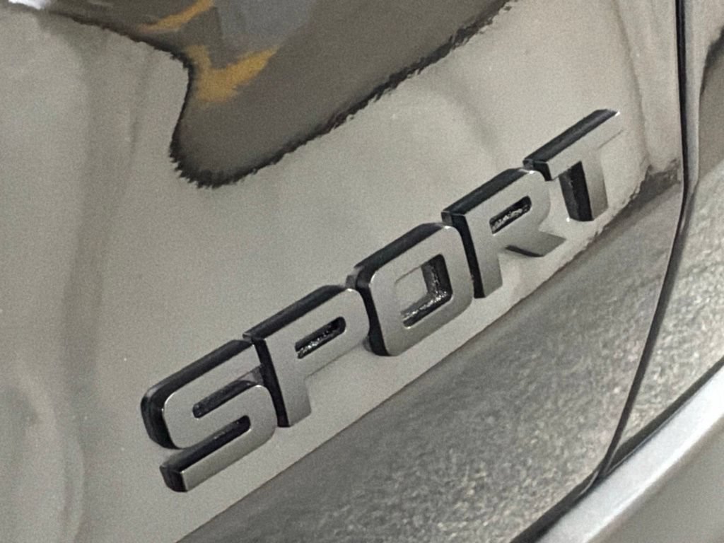 Used 2025 Honda HR-V Sport image 23