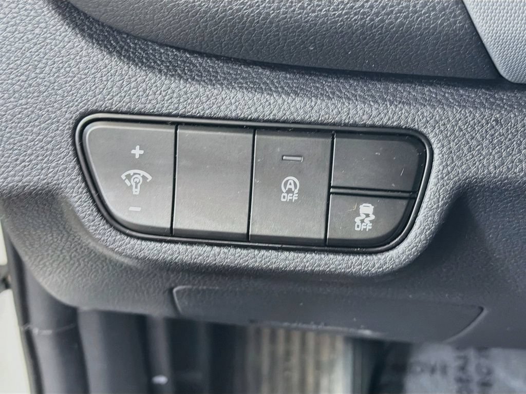 Used 2024 Kia Seltos LX AWD/4WD image 12