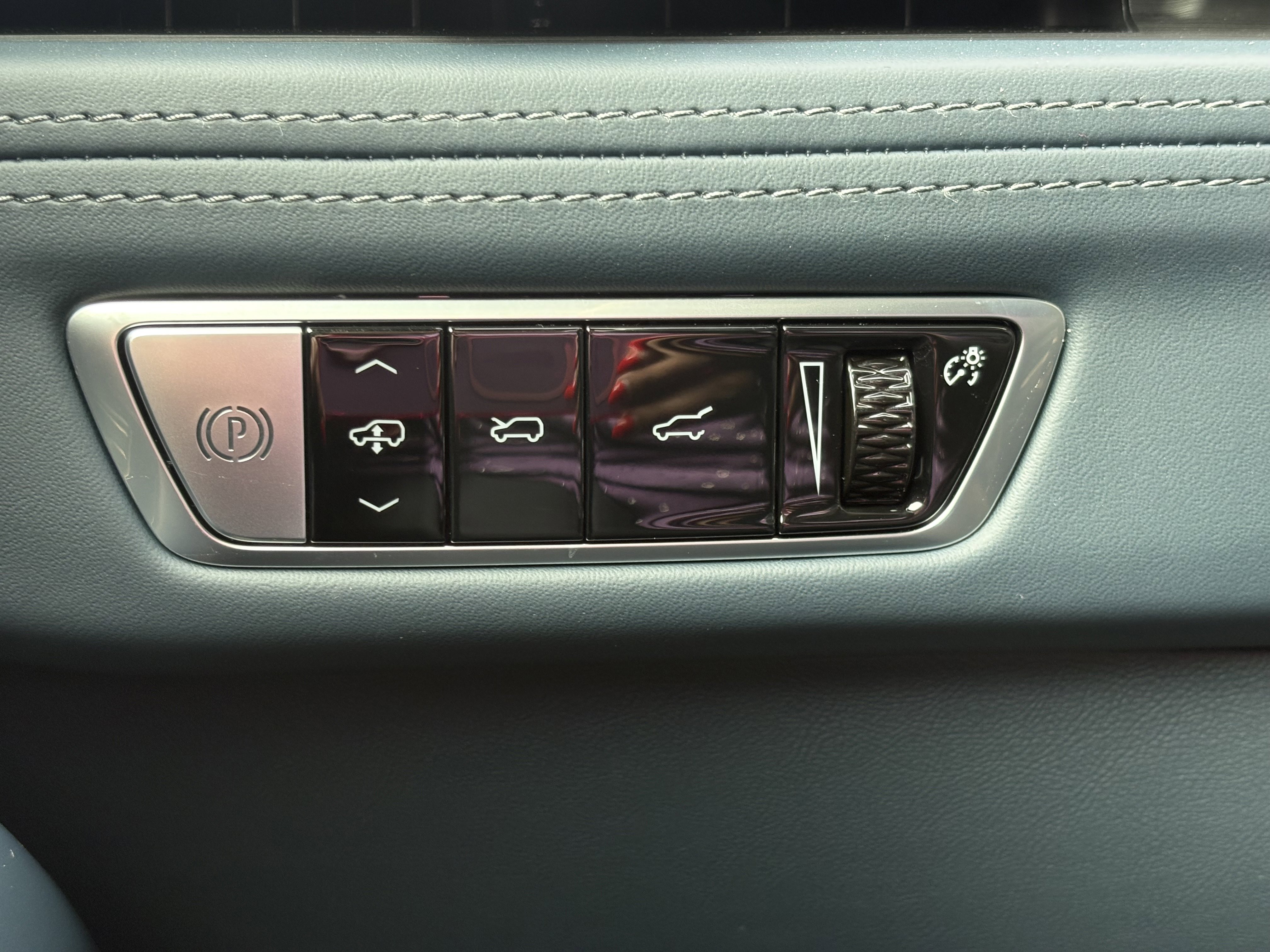 New 2026 Cadillac Escalade IQL Sport 2 image 37