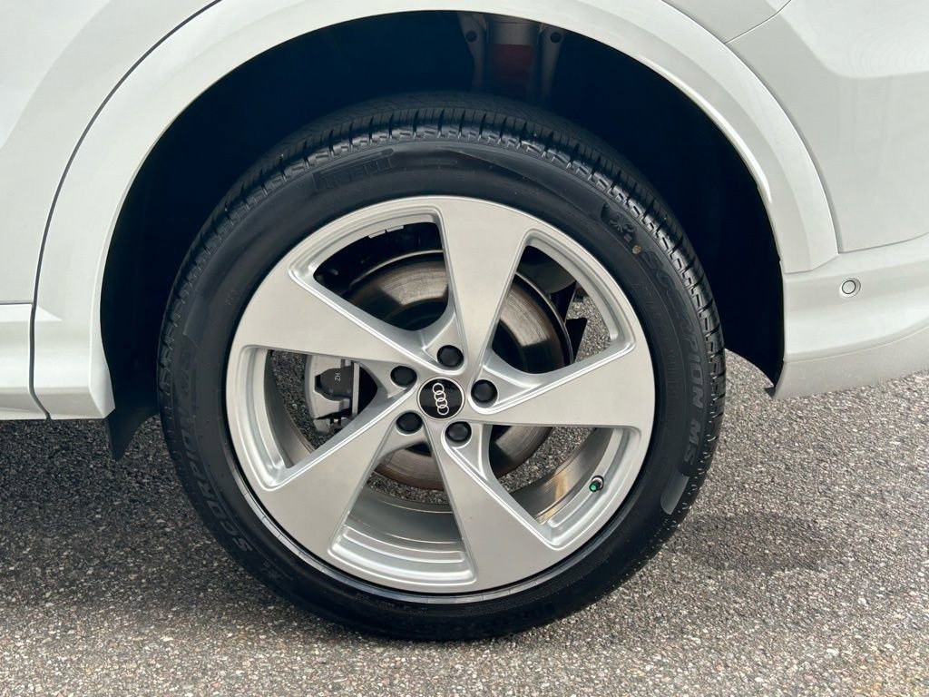 New 2025 Audi Q5 Premium Plus AWD/4WD image 59
