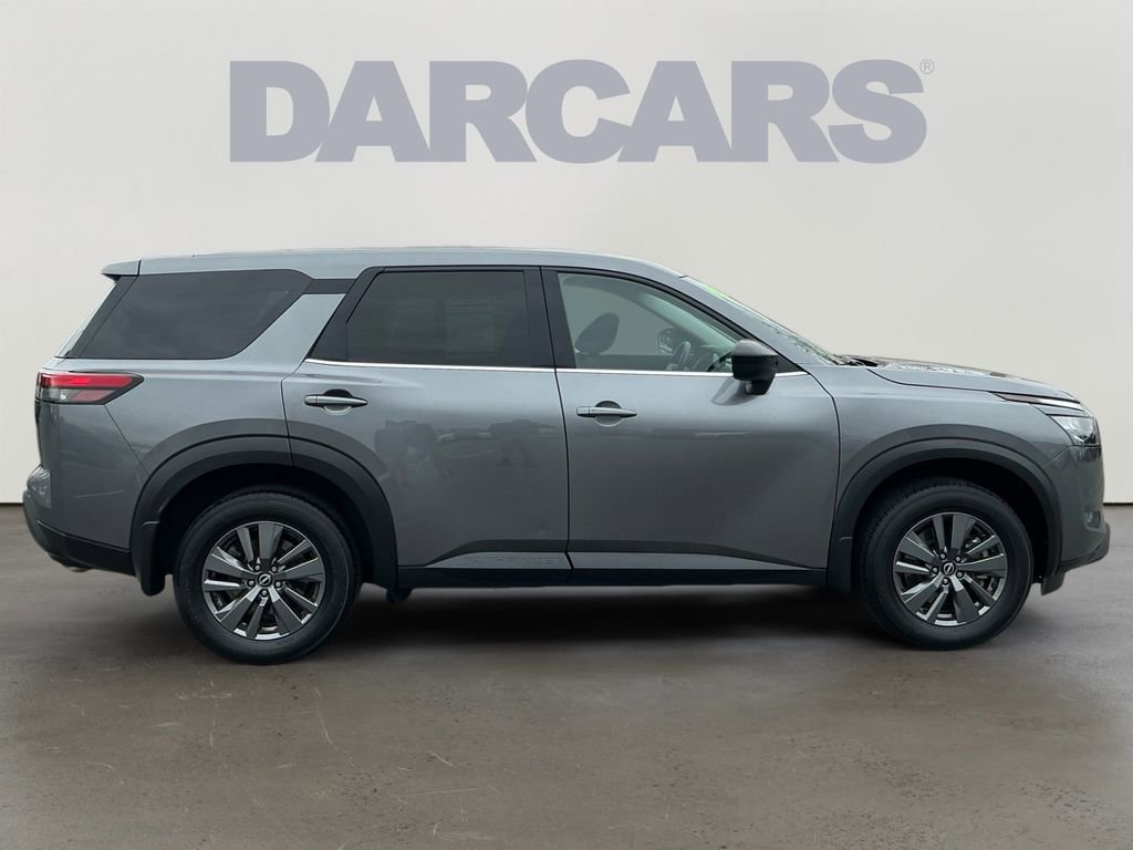 Used 2024 Nissan Pathfinder S w/ Cargo Package image 8