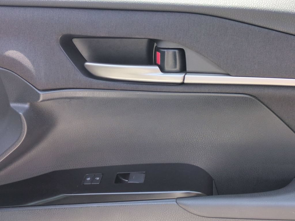 Used 2025 Toyota Camry LE FWD image 34