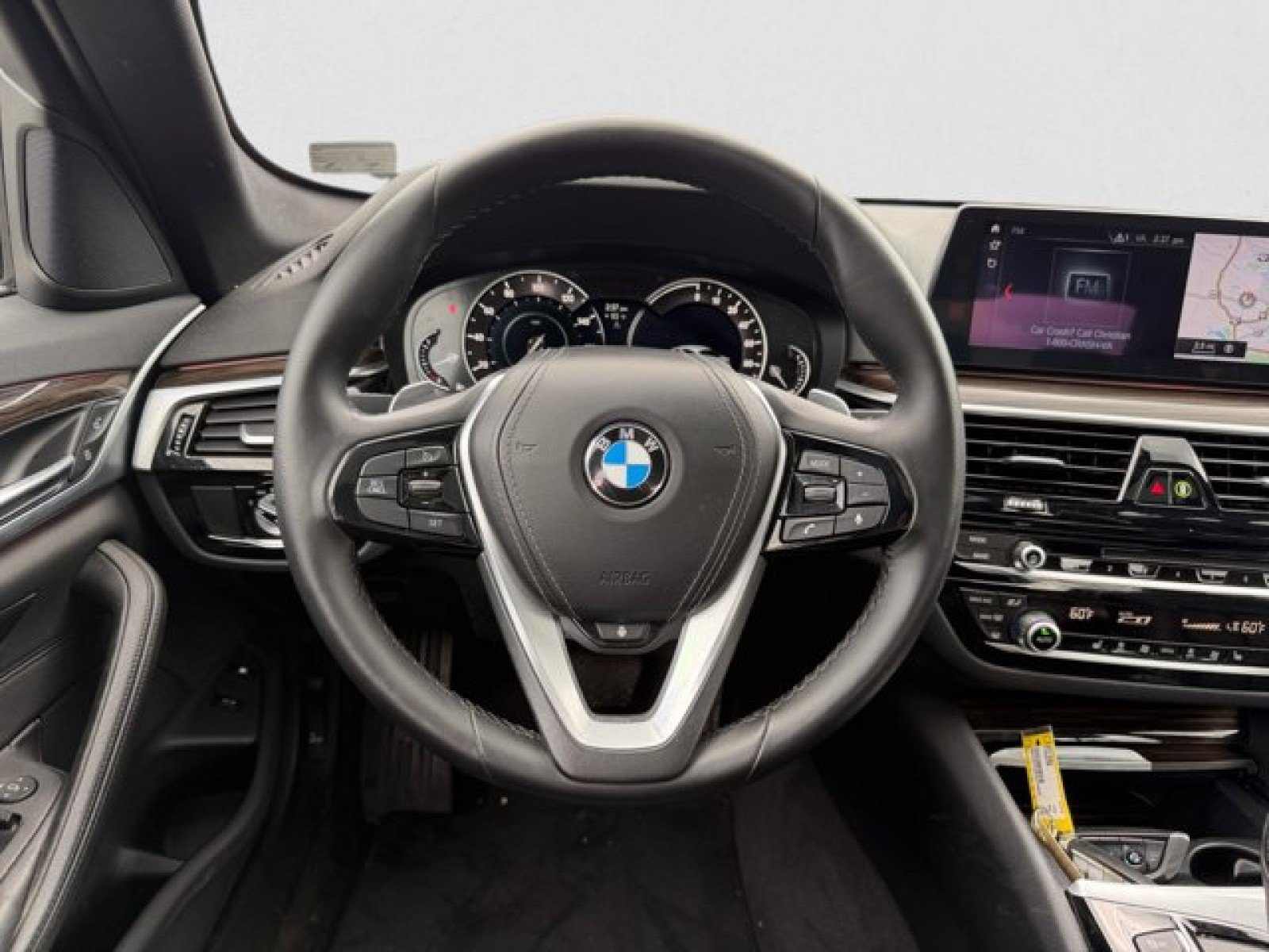 Used 2019 BMW 530e xDrive AWD/4WD image 15